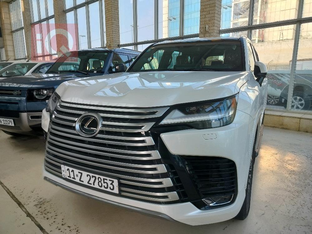 Lexus LX